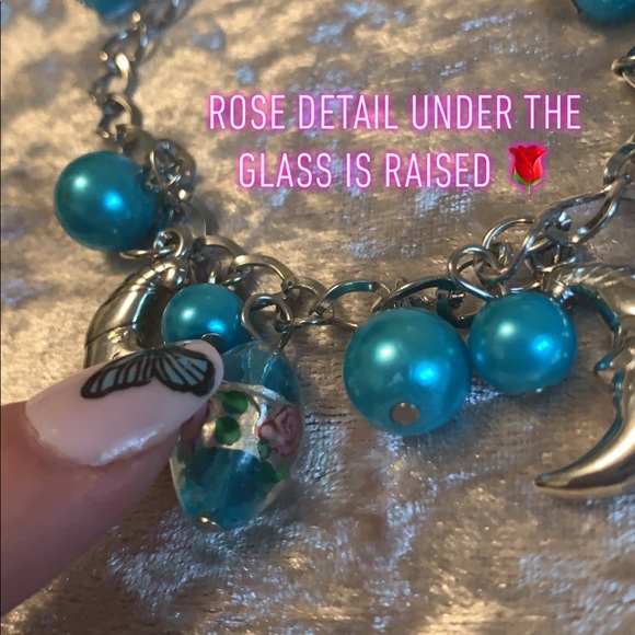 Vintage Blue Glass Bead Half-Moon charm bracelet - Picture 9 of 11